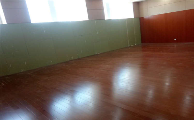 柞木舞臺木地板怎么維修？